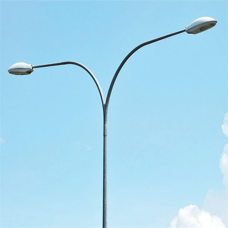 Single Arm Local Made 4m Galvanize Pole With 100 Watt Street Light Made In China